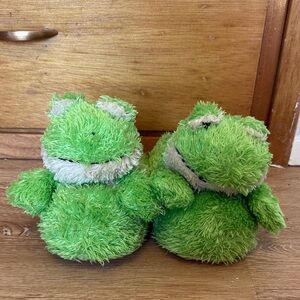 Green Plush Frog Slippers